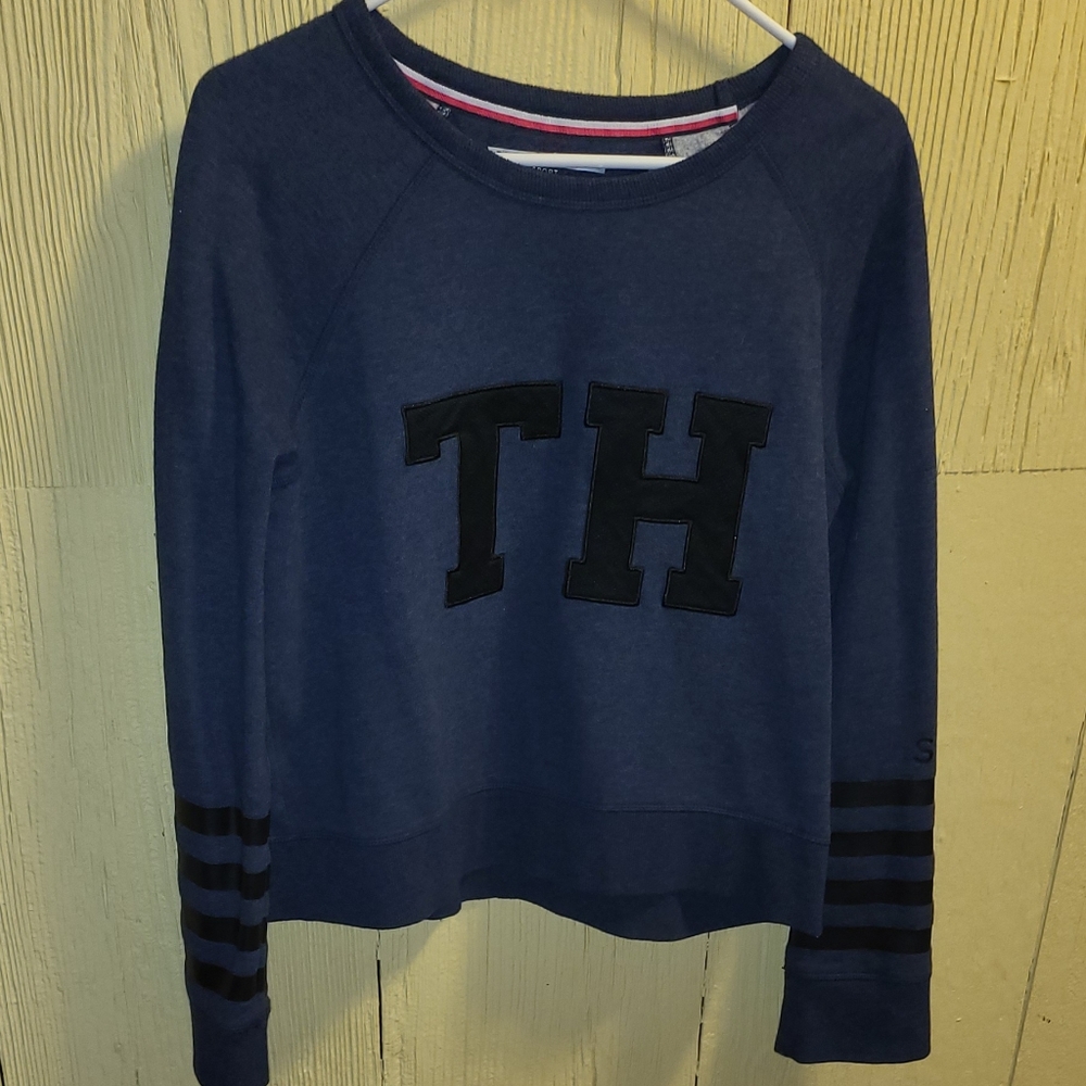 2 for $30 EUC Tommy Hilfiger Sweatshirt